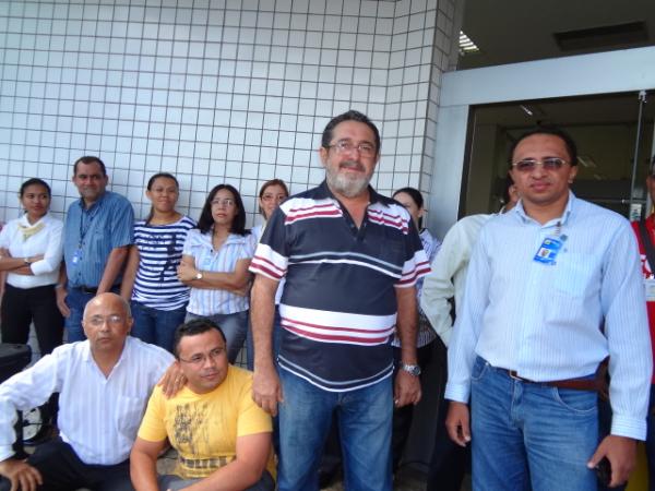 Servidores paralisam atividades em protesto contra ass&eacute;dio moral no BB de Floriano.(Imagem:FlorianoNews)
