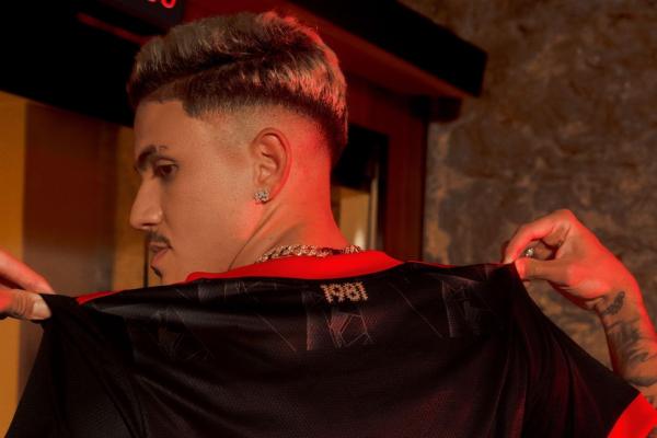 Flamengo lan&ccedil;a camisa 3(Imagem:Divulga&ccedil;&atilde;o)