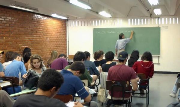 Administração, direito, pedagogia e medicina são os cursos mais procurados.(Imagem:ARQUIVO AGÊNCIA BRASIL)