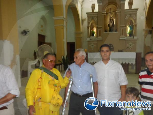 Missa em A&ccedil;&atilde;o de Gra&ccedil;as pelo anivers&aacute;rio e recupera&ccedil;&atilde;o de Pedro Borges re&uacute;ne familiares e amigos.(Imagem:FlorianoNews)