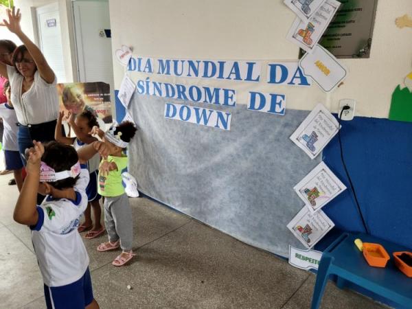 Secretaria de Educa&ccedil;&atilde;o de Floriano realiza a&ccedil;&atilde;o em alus&atilde;o ao 