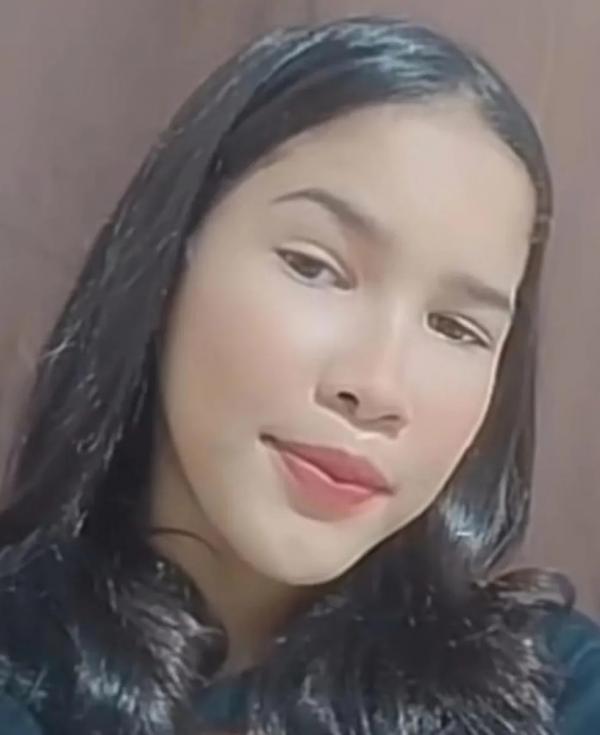 Jennifer Wenddy Barbosa Luz, de 13 anos.(Imagem:Reprodu&ccedil;&atilde;o)