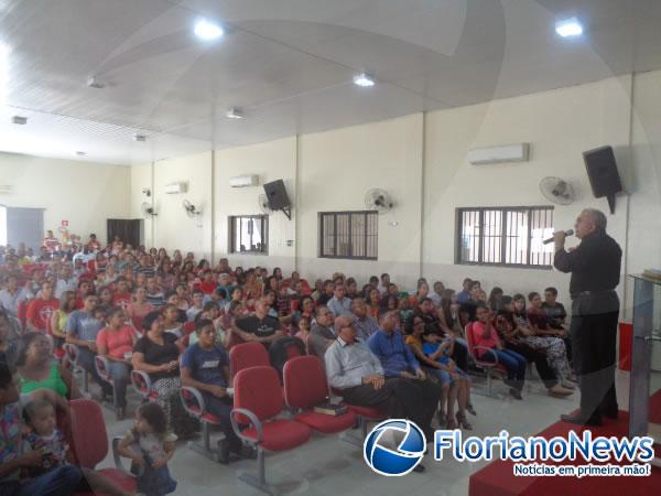  Igrejas evang&eacute;licas comemoraram o Dia do Pastor em Floriano.(Imagem:FlorianoNews)