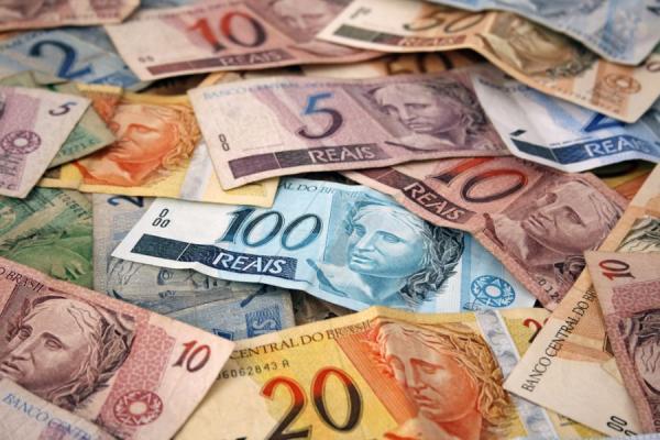 Motorista de candidato do PI é detido com R$ 180 mil em espécie, diz polícia