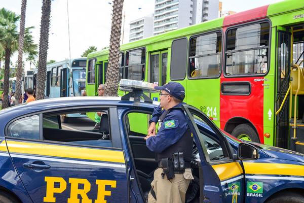 PRF-PI prende estelionatário que aplicava golpes em Teresina