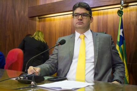 Deputado recebe denúncias de irregularidades no transporte escolar