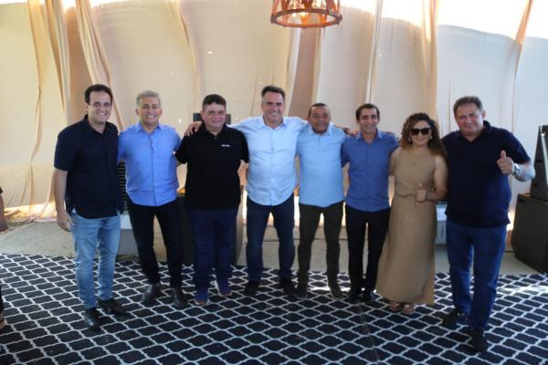 Ciro se reúne com prefeitos e lideranças em almoço promovido pelo deputado Fábio Xavier(Imagem:Ascom)