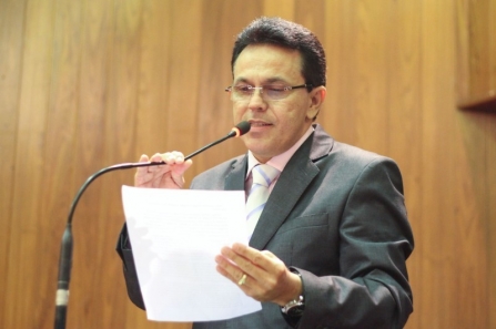 Deputado quer sinalização luminosa nos corredores de ônibus