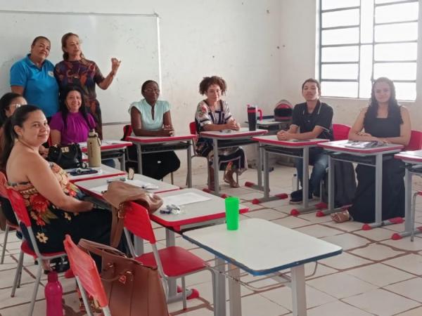 Com início do 2º semestre letivo nesta terça (4), Educação em Floriano acolhe novos professores concursados nas escolas(Imagem:Secom)