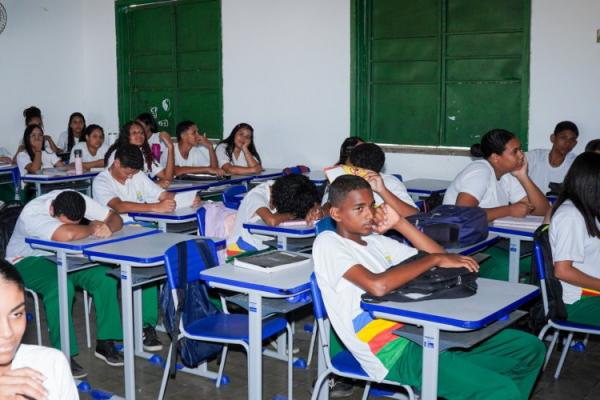 Secretaria de Saúde de Floriano leva ações de combate à dengue à escolas do município(Imagem:Secom)