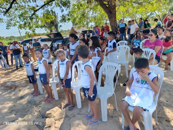 Prefeitura de Bar&atilde;o de Graja&uacute; entrega nova escola no Povoado Limoeiro(Imagem:FlorianoNews )