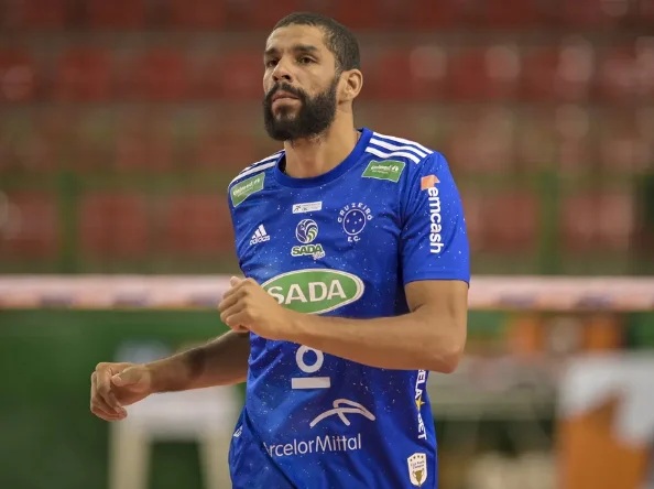 Wallace recebe medida liminar para jogar a final da Superliga de vôlei