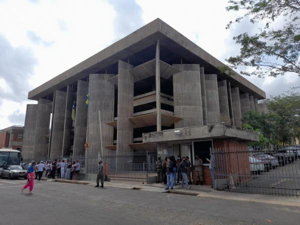 Acusado de matar adversário político a tiros é condenado a 18 anos de prisão no Piauí