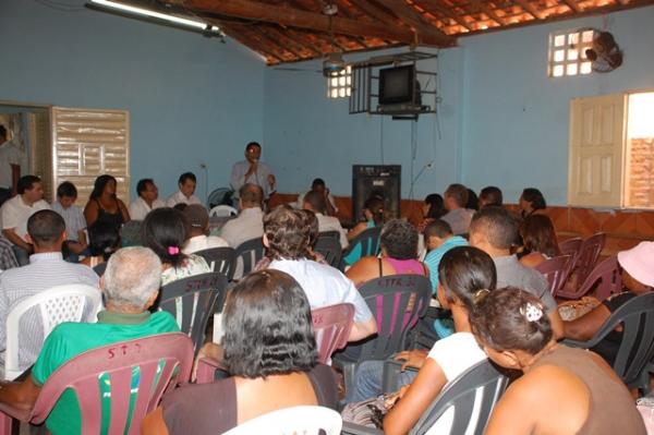Prefeito Gilberto Júnior se reúne com trabalhadores rurais
