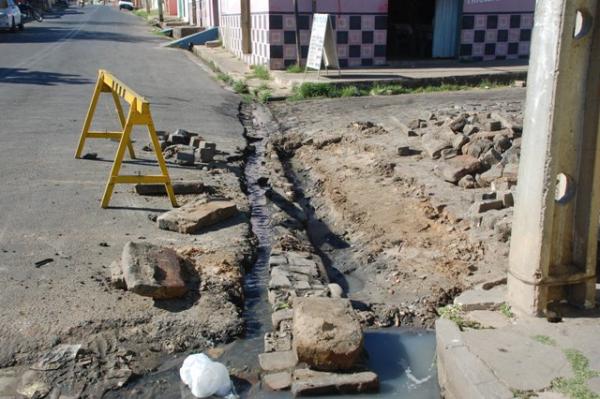 Secretaria de Infraestrutura intensifica recuperação das valas