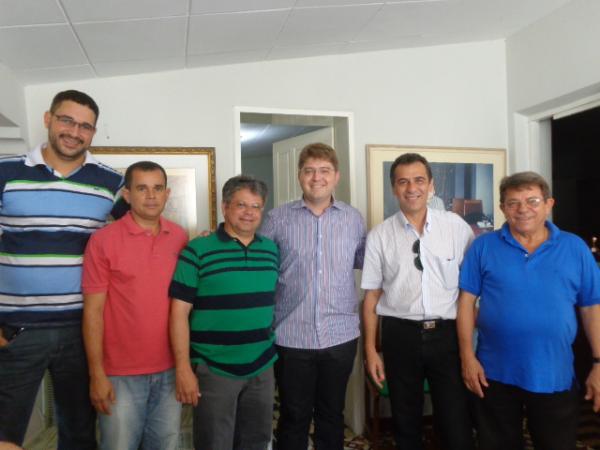 PSB realiza encontro com lideranças partidárias de Floriano