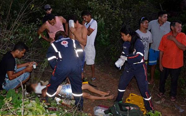 Jovem de 13 anos morre em acidente de moto ao cair de ribanceira no Piauí.(Imagem:Blog do Coveiro)