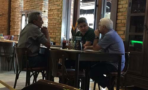 Themístocles e João Mádson articulam vaga de vice para o MDB