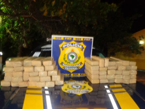 Polícia apreendeu cerca de 50 quilos de maconha em Floriano