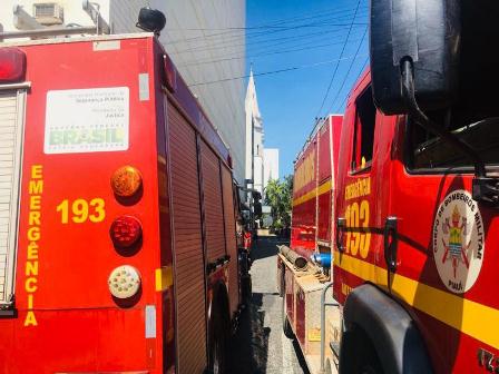 Corpo de Bombeiros do PI recebe de 12 a 15 chamadas sobre incêndios por dia