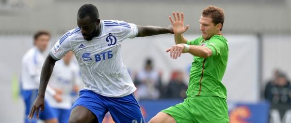 Christopher Samba, zagueiro do D&iacute;namo de Moscou, &eacute; punido ap&oacute;s responder insultos racistas.(Imagem:Getty Images)