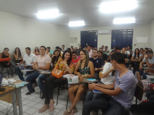 Acadêmicos de Direito da UESPI participam de palestra sobre seguridade social.(Imagem:FlorianoNews)