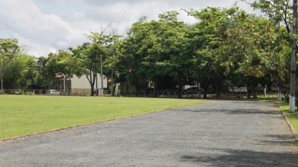 Sem pista oficial, o estado disp&otilde;e de espa&ccedil;os inadequados.(Imagem:N&aacute;yra Mac&ecirc;do/GLOBOESPORTE.COM)