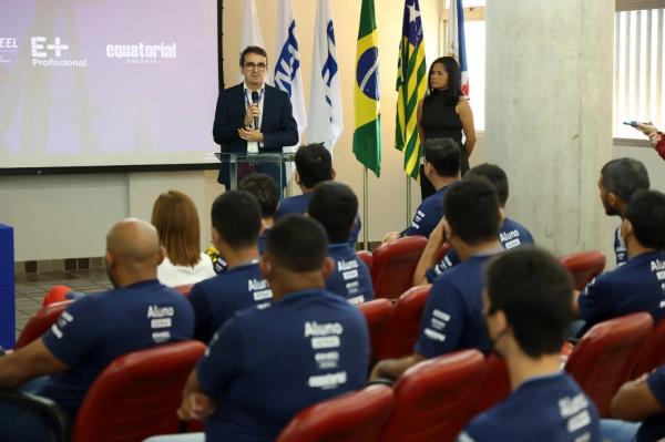 Equatorial Piauí reabre inscrições para curso de formação de eletricistas