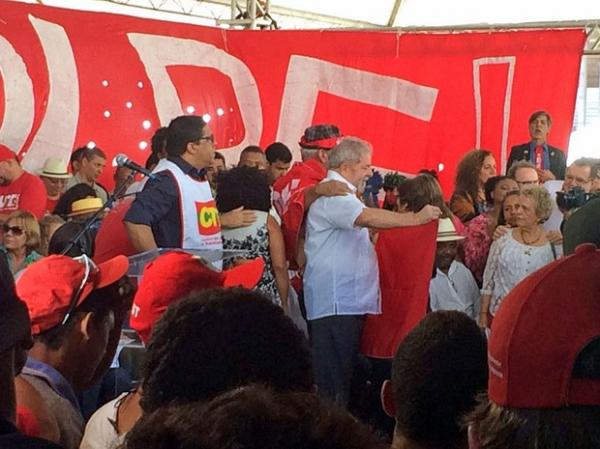 Lula participa de ato com integrantes de movimentos sociais contr&aacute;rios ao impeachment. (Imagem:Filipe Matoso / G1)
