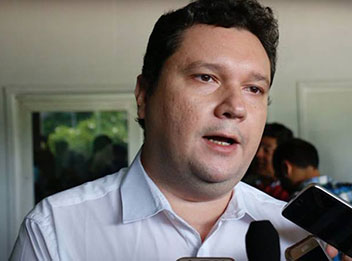 Fábio Sérvio critica ataque a jornalistas em ato pró-Bolsonaro e pede "paz e união"