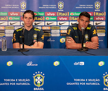 Aos 33, Filipe Luis e Thiago Silva não querem ser julgados pela idade