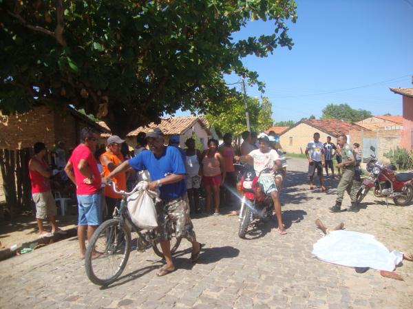 Assassinato no bairro Manguinha, &aacute;s 9h da manha(Imagem:reda&ccedil;&atilde;o)