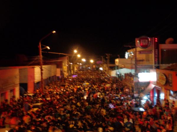 Lideranças políticas participam de arrastão em Floriano.(Imagem:FlorianoNews)