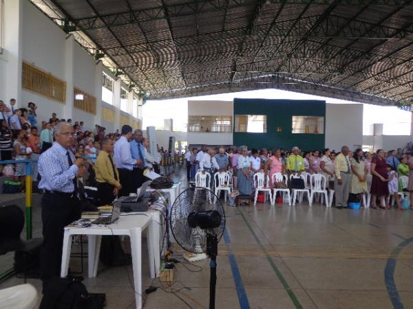 Testemunhas de Jeov&aacute; se re&uacute;nem em Congresso de Distrito.(Imagem:FlorianoNews)