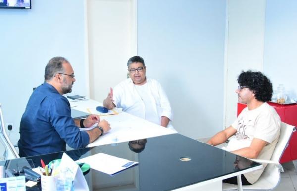 Vereador Joab Curvina recebe representantes da UESPI para discutir autonomias e situa&ccedil;&atilde;o acad&ecirc;mica(Imagem:Reprodu&ccedil;&atilde;o/Instagram)