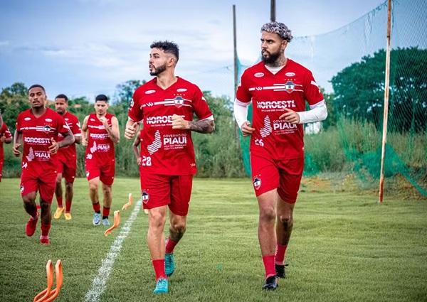 Treino do River-PI (Imagem:Maria Vit&oacute;ria/River-PI)