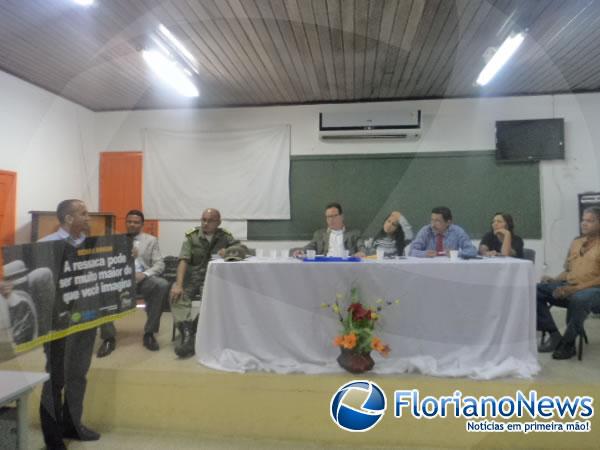 Reunião define participação dos paredões de som no carnaval de Floriano.(Imagem:FlorianoNews)
