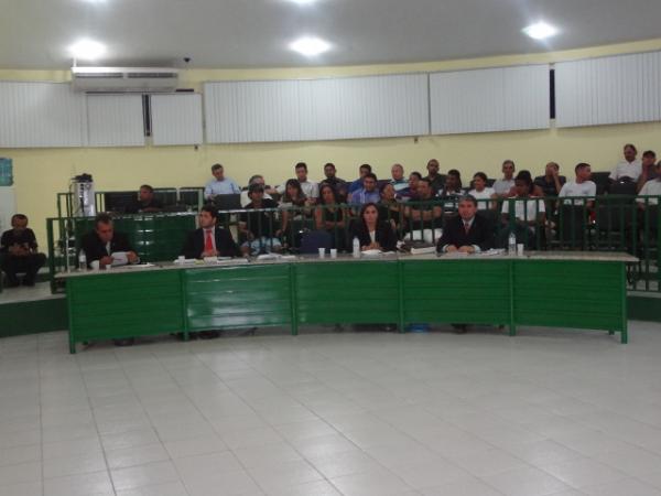 Vereadores Everaldo Elvas (PSB), Allan Pedrosa (PSDB), Maria da Guia (PTB) e Maur&iacute;cio Bezerra (PTB).(Imagem:FlorianoNews)
