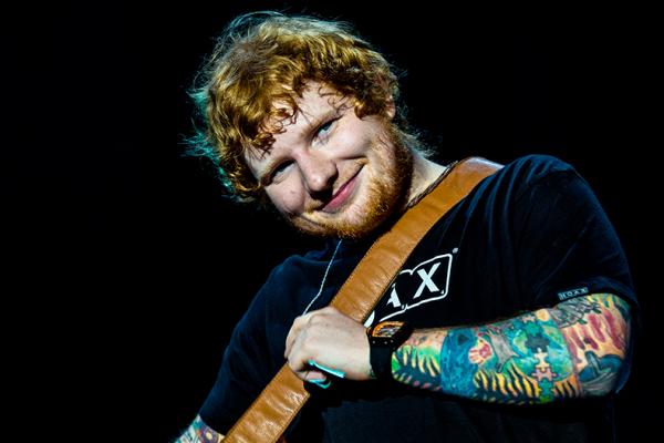 Uma música ultrapassou a marca de 3 bilhões de reproduções no Spotify pela primeira vez nesta quarta-feira (22).