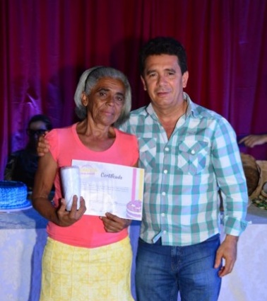 Comunidade Papa Pombo recebe certificados do projeto Capacita Minha Cidade
