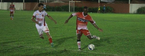 4 de Julho x River-PI voltam a se enfrentar na tarde deste s&aacute;bado.(Imagem:Marco Freitas)