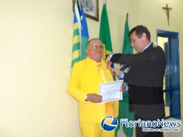 Medalha do M&eacute;rito Agr&ocirc;nomo Parentes &eacute; concedida ao Rep&oacute;rter Amarelinho e ao Prof. Luiz Paulo.(Imagem:FlorianoNews)