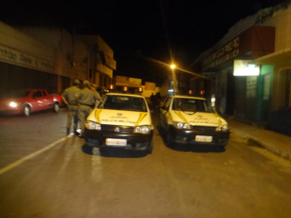 Pol&iacute;cia Militar e DETRAN realizaram Blitz em Floriano.(Imagem:FlorianoNews)