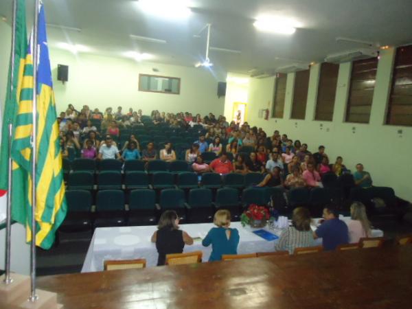 PARFOR/UESPI realiza I Seminário Regional de Formação de Professores e Práticas Pedagógicas