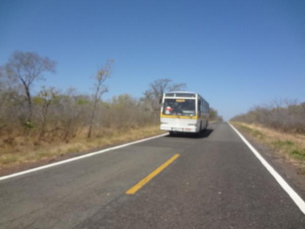 Motoristas correm risco de acidente ao dirigir nas BR&acute;s e PI&acute;s nas proximidades de Floriano.(Imagem:FlorianoNews)