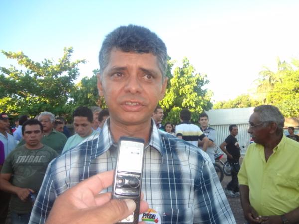 Conven&ccedil;&atilde;o homologa candidatura de Fleury Ribeiro e C&eacute;sar Jr em Bar&atilde;o de Graja&uacute;.(Imagem:FlorianoNews)