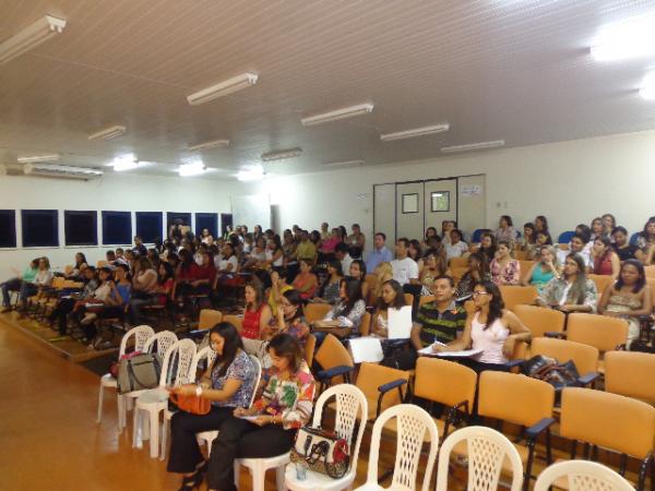 &Ecirc;xito Assessoria e Consultoria realiza II Congresso Florianense de Servi&ccedil;o Social.(Imagem:FlorianoNews)