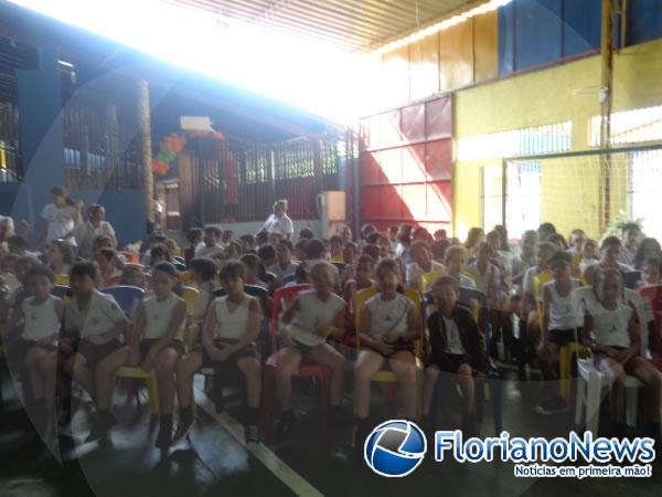 Escola Pequeno Príncipe realiza Festival de Paródias.(Imagem:FlorianoNews)