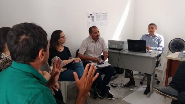 &Oacute;rg&atilde;os municipais integram trabalho de fiscaliza&ccedil;&atilde;o nas media&ccedil;&otilde;es do Mercado Central(Imagem:SECOM)