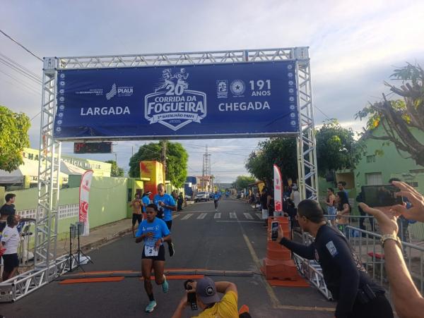 20ª Corrida da Fogueira reúne atletas e celebra os 191 anos da Polícia Militar do Piauí em Floriano(Imagem:FlorianoNews)